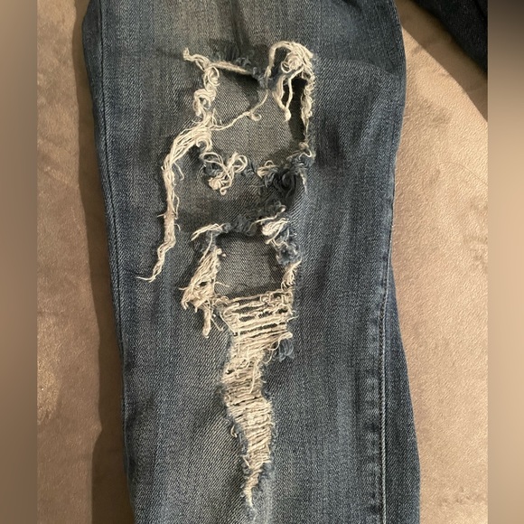 J Brand Cropped Distressed Jeans in Fury - size 29 - Picture 5 of 9